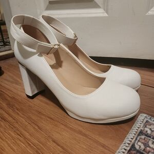 Elegant White Block Heel Shoes
